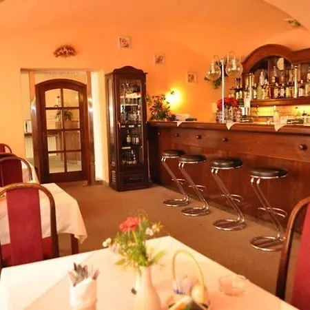 Nobiles Szálloda Šternberk